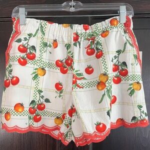 Maeve Veggie Tomato Scalloped Shorts